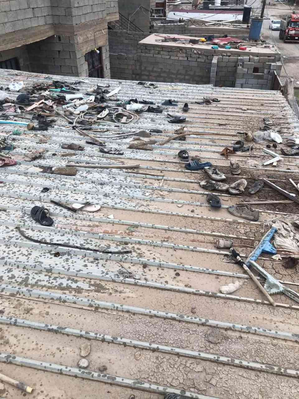 سقيفه • محمل • باب