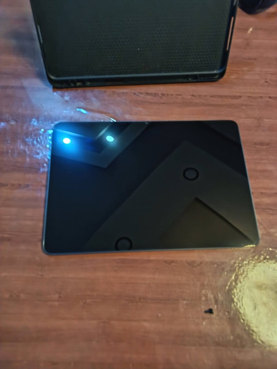 شاومي باد 6 s Pro جهاز نضيف حيل اخو الجديد ذاكرة 512 معالج سناب دراكون 8 gen 2 كامل الغراض جميع الالعاب 120 فريم للاستفسار الاتصال على رقم ***********

نص مكتوب في الصور:
- الإعدادات البحث عن إعدادات 11:21 ص | 21 سبتمبر Google إدارة مساحة التخزين نفذت مساحة التخزين في حسابك على Google إدارة مساحة التخزين حول الجهاز اللوحي ميزات للأجهزة اللوحة حالة الحماية محدث تطبيقات النظام Wi-Fi KUTABA 2 بلوتوث إيقاف الربط بين الأجهزة مزيد من خيارات الاتصال حول الجهاز اللوحي اسم الجهاز Xiaomi Pad 6S Pro 12.4 التخزين 103.3 جيجابايت مستخدم من 256 جيجابايت (TFT) اصدار نظام التشغيل 3.0.303.0 WNXMIXM اصدار أمان نظام Android 16 BP2A.250605.031.A3 C07 Android Android 2026-07-01 المواصفات والمعلومات التفصيلية النسخ الاحتياطي والاستعادة الدعم وضع الإصلاح إعادة ضبط إعدادات المصنع الشهادة