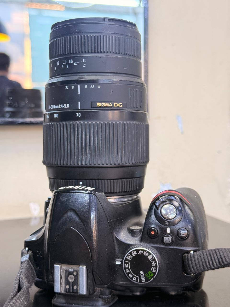 نيكون d3200
� عدسة SIGMA 70-300mm DG

🔭 زوم 70-300mm

✨ مناسبة للتصوير البعيد والرياضي والطبيعة

🎯 عدسة عملية ومتعددة الاستخدامات

🔋 بطاريه +شاحن 

💾 رام ١٦ 

  للتواصل ***********
