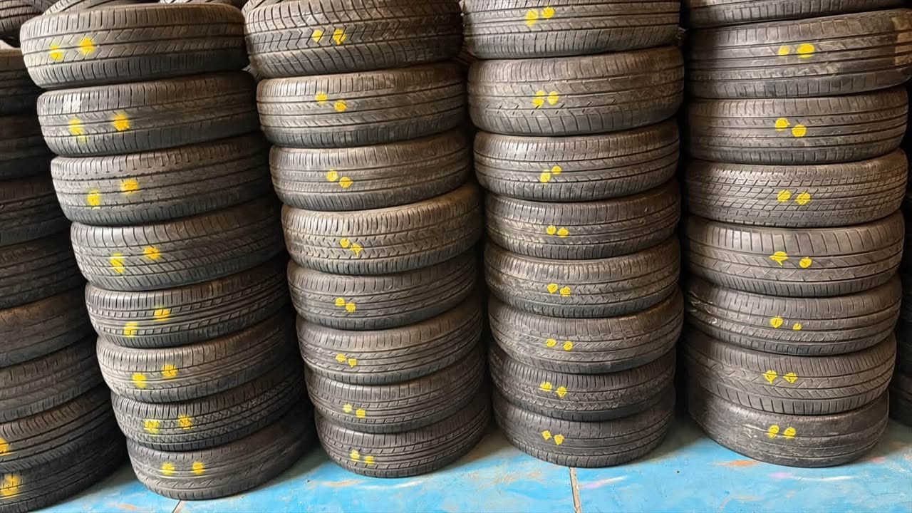 سلام عليكم لبيع مجمع الراشد  اطارات باله جميع القيسات من 12 الئ 22 الدرجه اوله جميع القيسات استندر الجمله فقط فقط اعدد جبيره كميات شتريد موجود بل خدمه جميع المحفضات رقم هاتف ***********

