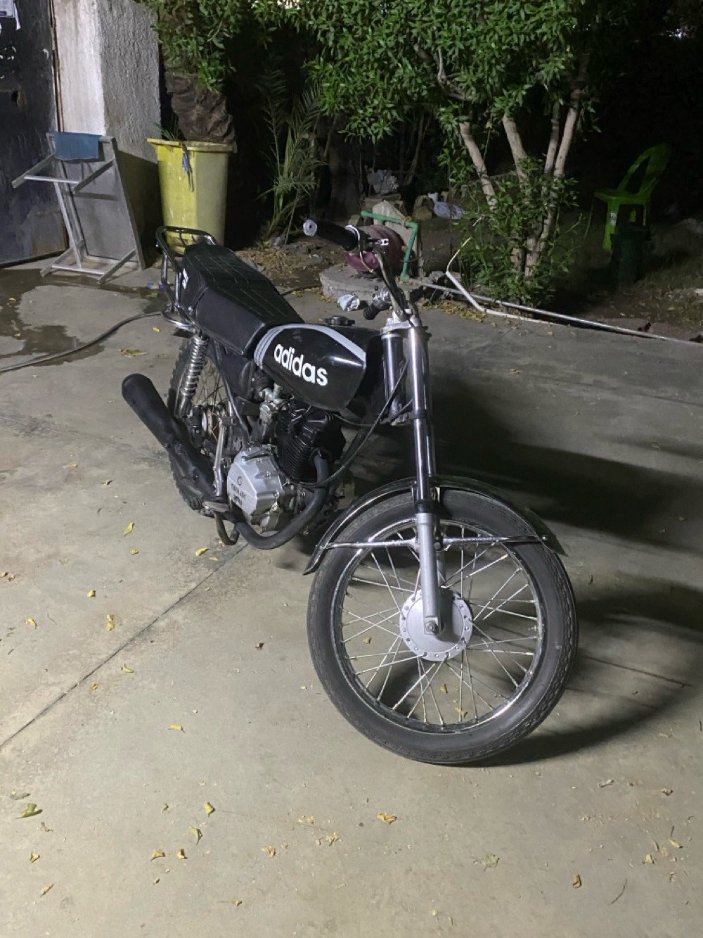 السلام عليكم دراجه حربيه بحاله جيده محركه خير من الله 2023 للبيع أو مراوس بدراجه 60 كون نظيفه مكاني ابو دشير ***********