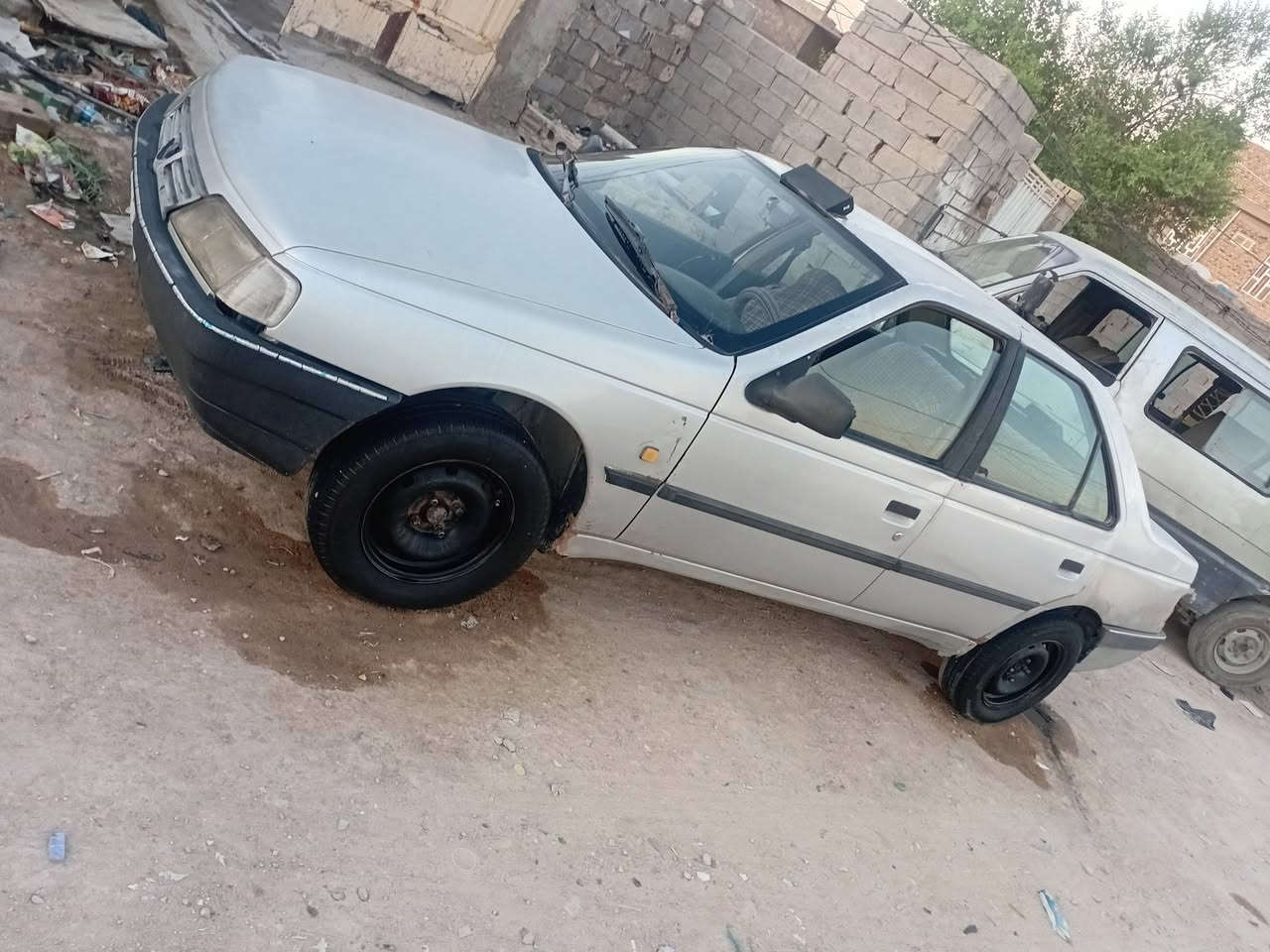 سلام عليكم بيجو روا للبيع مديل 2009 مكفوله من كلشي مكينه جديده كير جديد تخم تايرات جديد مشط جديد مداور ثاني يوم سنويه ل27 لسعر 20 بيه مجال ***********
