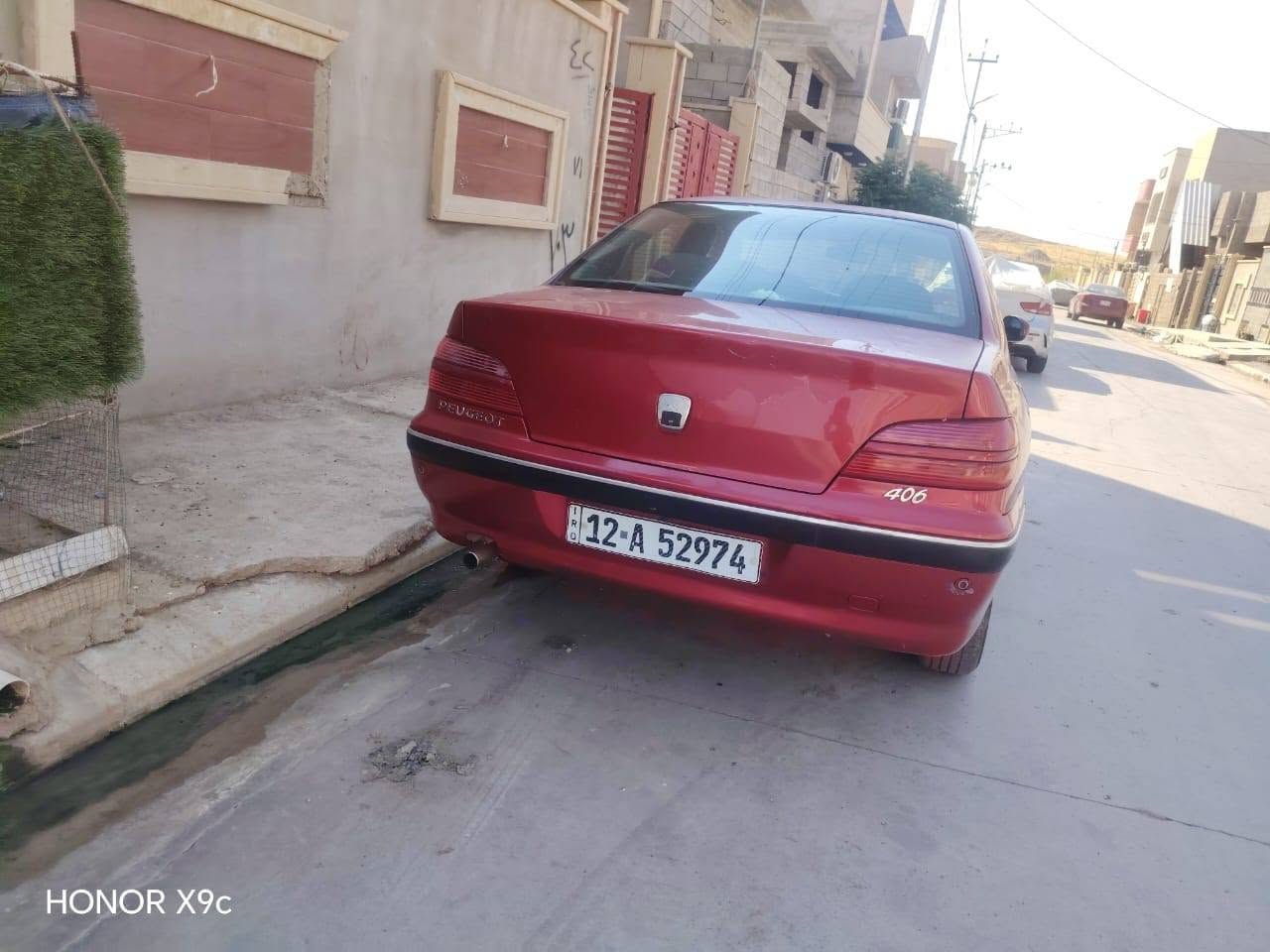بيجو 406 من شرعي تاخذه  سنويته 31 سياره بيه قطعتين صبخ اثر جرد سياره جاهزه ماتصرف عليه دينار عنوان موصل جانب الايسر السعر 55 
***********
