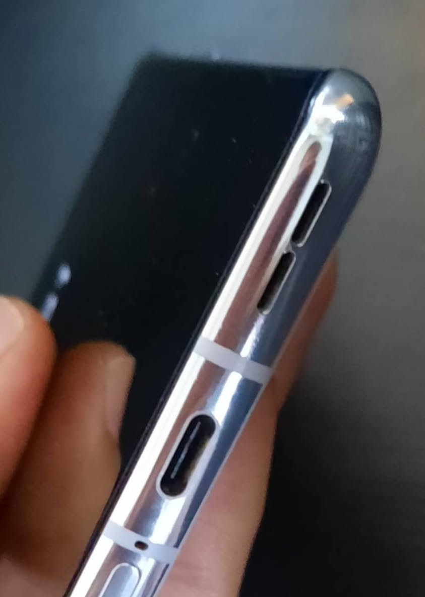 OnePlus 10 pro 5 G Dual sim
Rom 512 / Ram 24 / Oxygen Os 15  

جهاز نادر و جديد جداً بحالة الوكالة و بدون اي اضرار او شخوط . وياه سماعات ون بلص بدزر برو لون ابيض و شاحنة و گفرين ماركة نيلكن . 

مكاني الموصل ، الجاد بالشراء يتصل و اني بخدمته . توصيل ما عندي .  ***********
