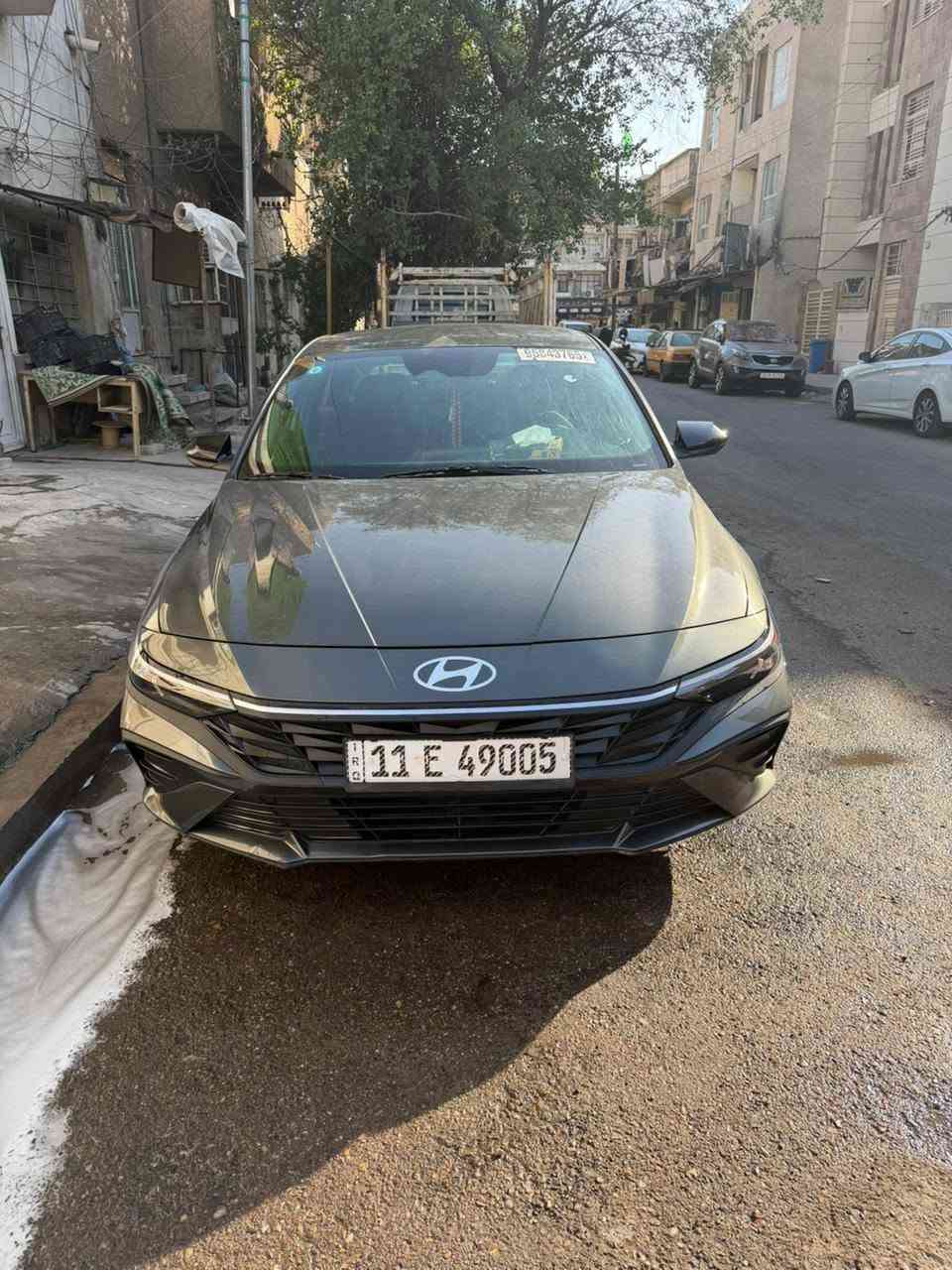 السلام عليكم
النترا موديل ٢٠٢٥ وراد امريكي مكينة ٢٠٠٠ 
ماشية ١٩ الف بدون صبغ ضربتها بكلايت اليسر فقط
مكان سياره بغداد الكراده شارع الصناعة
 للاستفسار ***********
