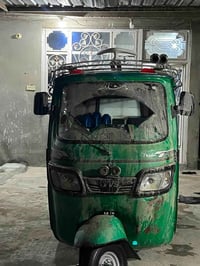 تكتك لبيع موديل 22 بيها ضربه بصيطه بلغد مرجعه بارد بدون صبغ مرتبه التك...