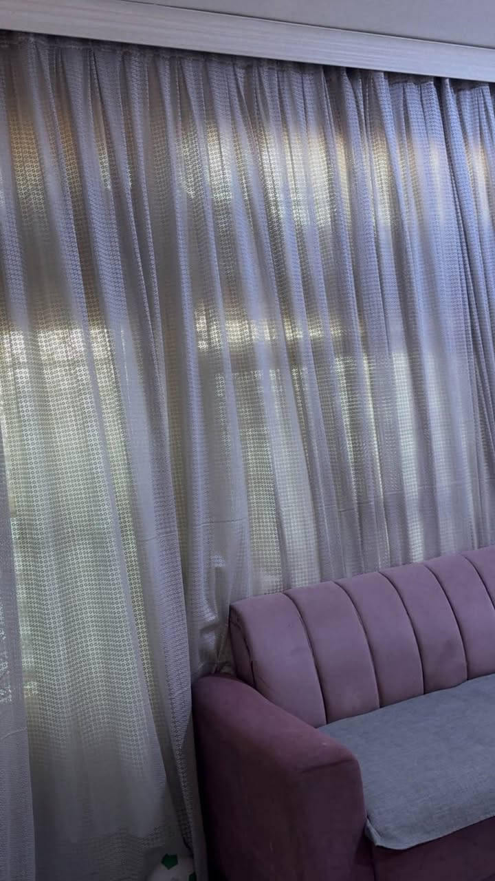 تول • رصاصي فاتح • ٨×٤×٣م