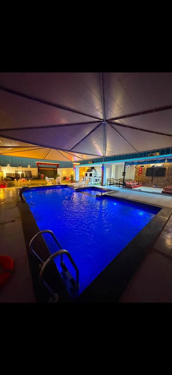 هلاً وسهلاً بكم في مزرعه  ريلاكس🌴

الايجار اليوم بنضام الشفتات 

🔴 مسبح كبير ومفلتر 🏊‍♂️🏊‍♂️

🔴مسبح خاص الأطفال 🏊‍♂️🏊‍♀️

🔴تحكم و موسيقى

🔴 تحتوي المزرعه على2 غرف  منام وصاله مكيفه كبيره ومطبخ مجهز بالكامل وحمامات غربي ⛺️

🔴إنترنيت 24ساعة🛜

🔴 باربكيو مخصص للشواء 🍖🍗

🔴مكان 🔴 صاله خاصه للالعاب البليارد 🔴 و الفيشة 🎱🎱

🔴حديقة واسعة 🏞️

🔴 جلسة عربية 🏛️

🔴 حدائق ومساحات خضراء واسعه 🏞️🛤️

🔴 كراج  للسيارات 🚘🚙

🔴كهرباء 24 ساعة ⚡️

🔴 جلسات خارجيه 

🔴 كهرباء 24 ساعه 

🔴 اقامه حفلات اعياد الميلاد 🎂

🔴فقط 15 نفر 🙇🏼‍♂️

🔴 للحجز والاستفسار يرجى مراسله الصفحه او الاتصال على الرقم

☎️***********
