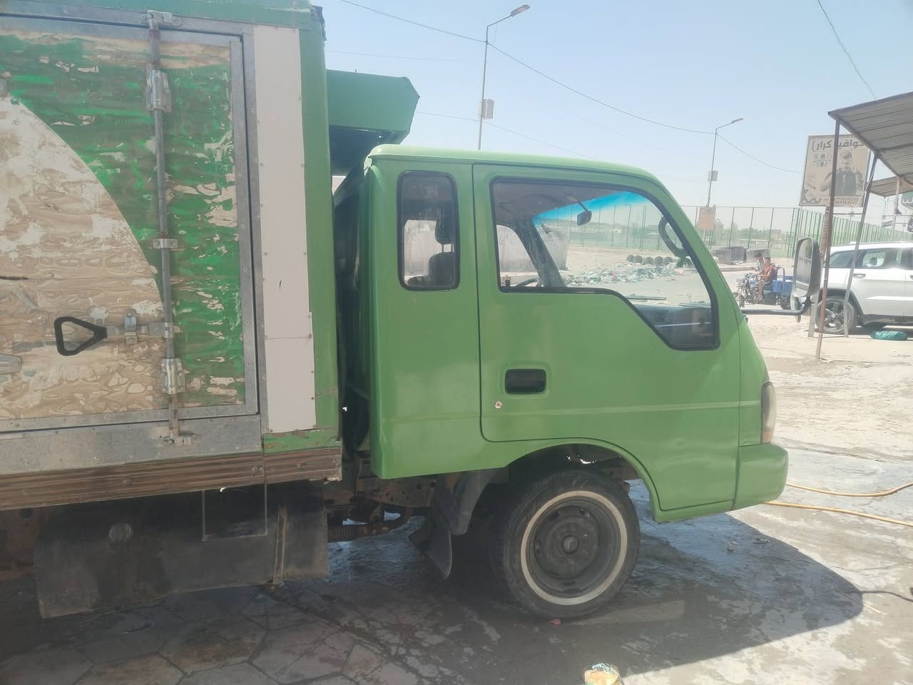 كيا براد للبيع قرده ام عيون موديل ٩٩رقم *********** مكلف بل نشر مكان دوانيه التصال عله رقم
