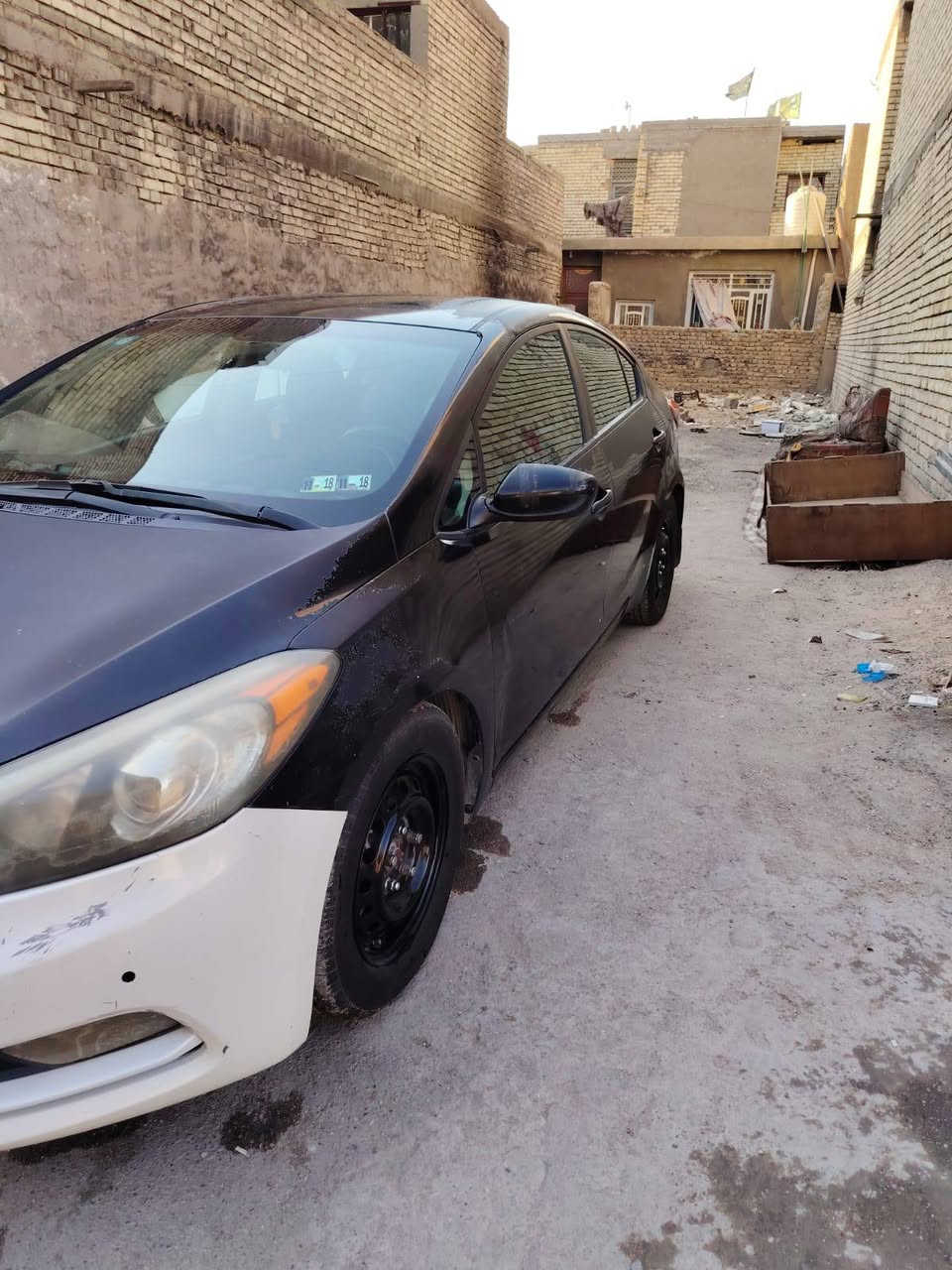 فورتي 2016 وارد امريكي حادثها باب السياره جارده يراد لها صبغ  ***********
بغداد ابودشير/ السعر 90 وبيها مجال
