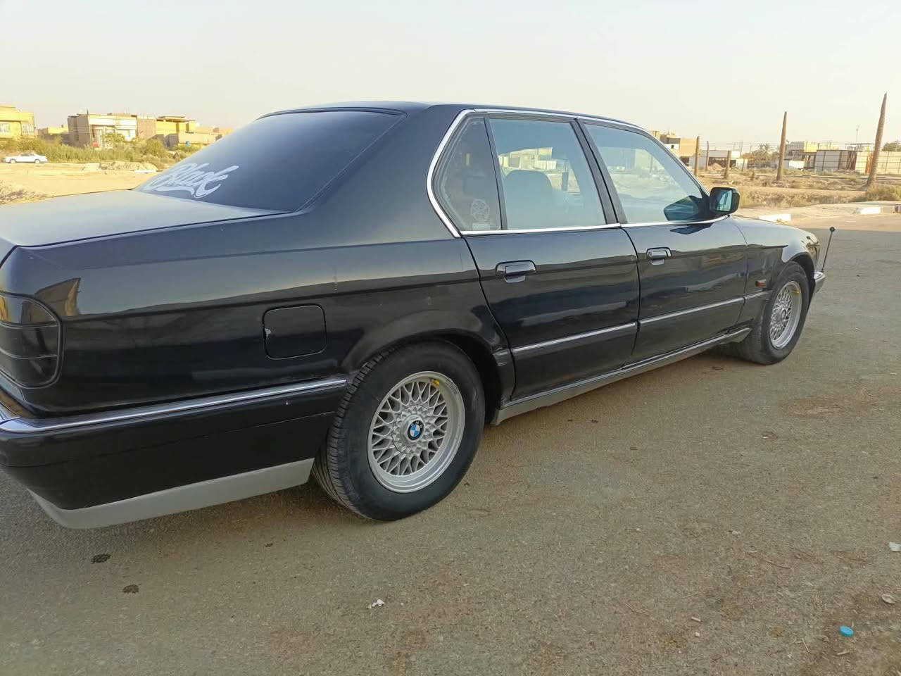 السلام عليكم
بي ام حجم 730
الموديل 1991 سنوويه لل2029 تحويل مباشر 
مكينه ثمانيه V8 كير تمساح مكينه وكير كفاله 
تخم تاير جديد حداده جديده مصبوغه عام جماليه بدون حادث نضام تشغيل عن بعد وشاشه تاب وكامره العنوان بصره قضاء المدينه السعر 65 وبيهه مجال ***********

