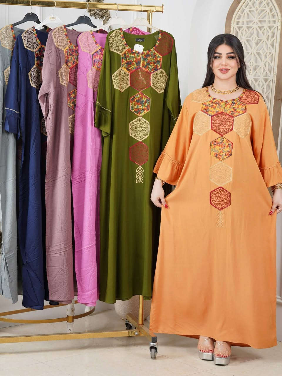 السلام عليكم دشداشة كشمير الاصلي ب10 الاف فقط 3 قطع ب25 عرض خاص
للاستفسار مراسلة الصفحة 
واتساب ***********
