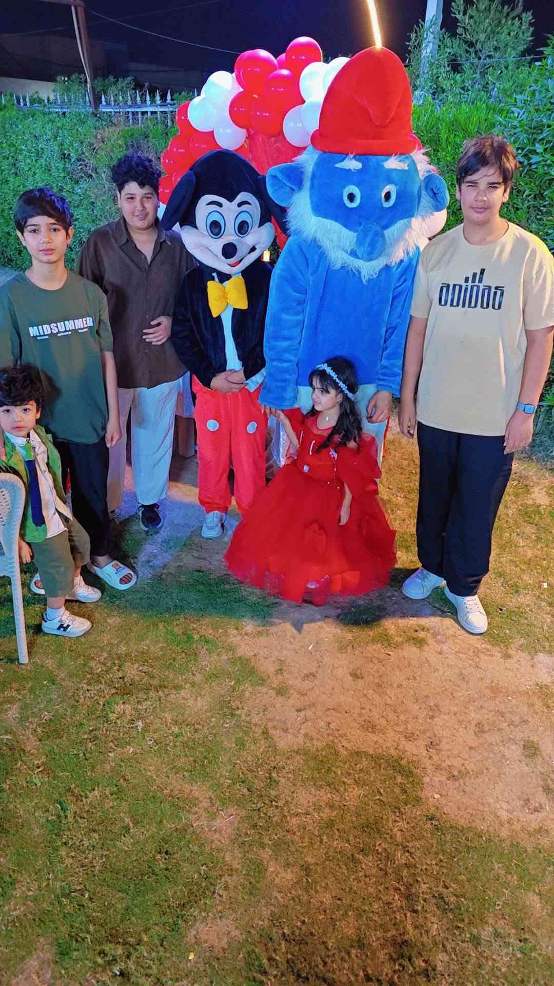 عيد ميلاد جوانة في متنزه نيو دي العائلي في الدورة
سعر الحجز والتزيين كامل ب35 الف مع الدمى ودي جي وتصوير للحجز ***********
