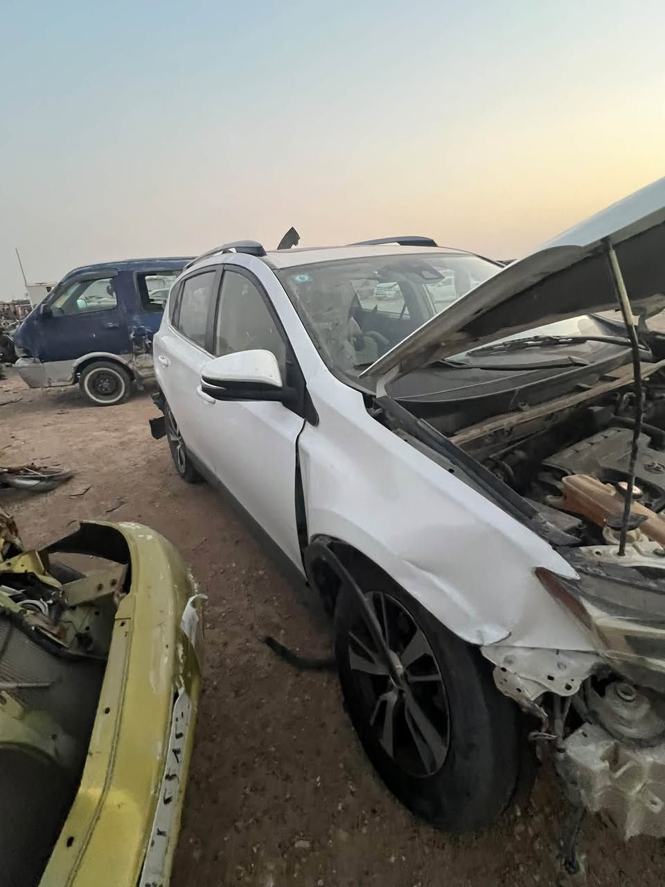 راف فور موديل ٢٠١٨ رقم بغداد على حادثها ابيع ***********
