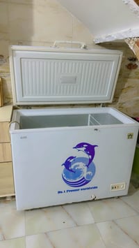 مجمده للبيع ب١٥٠الف حجم كبير وشغاله ضمان اسبوع مداخله تصليح07775624842