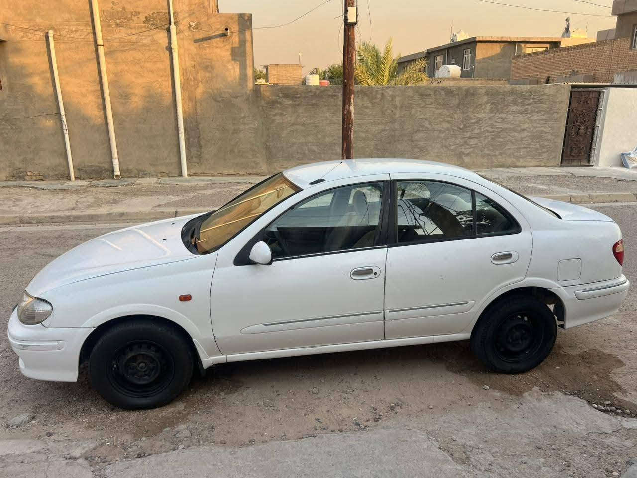 سني ياباني 2002 مكفول محرك وكير بيها صبغ جاملغ الخلفي بدون دواخل وزاوية جاملغ وبنيد السيارة بسمي السعر 70وبيها مجال بسيط مكان السياره بغداد
 
للأستفسار  ***********

