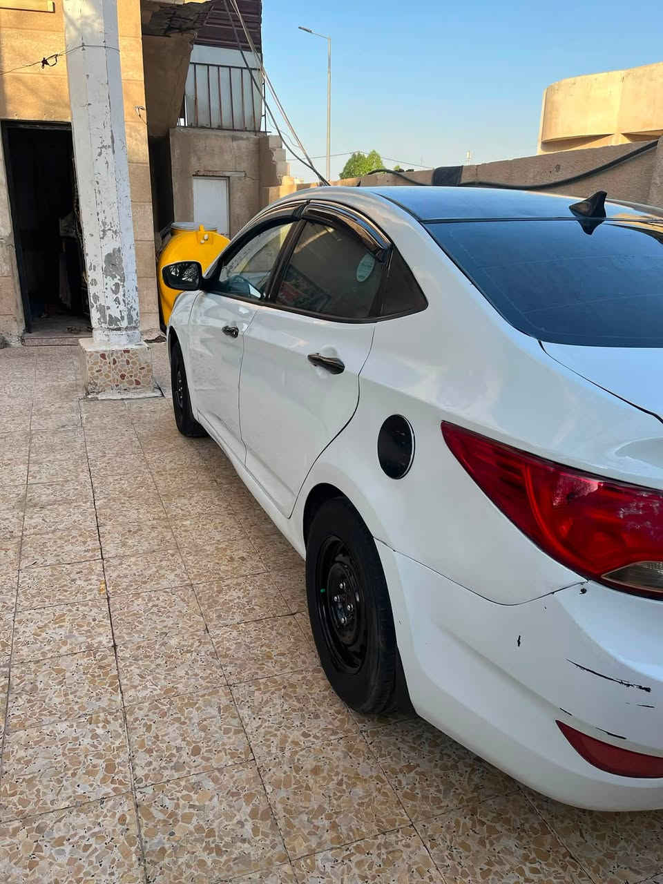 للبيع او مراوس 
أكسنت موديل 2015 خليجي مكينة 1600 قطرتين دوش المرغوبة فول مواصفات فتحة نضام ايكو تحكم استيرن اشاير بالمري كير ومكينة على البلاد لا ملعوب بيهن ولا مبدلات تبريد ثلج سنوية لـ 28 الحدادية 90‎%‎ وعندي الكزوز طاك من جوه اتعاجز اروح اسوي مكان السيارة البصرة حادث السيارة جنطه ومبدل بيها جاملغ خلفي واحد فقط بالنسبة الي ابيع حزام علمود لا اتعبك وتعبني وغير متواجد على الفيس 

السعر 74 وبيها مجال للناس الطيبه

*********** 

عليه العباس اليكسر بحلالي وشكراً
