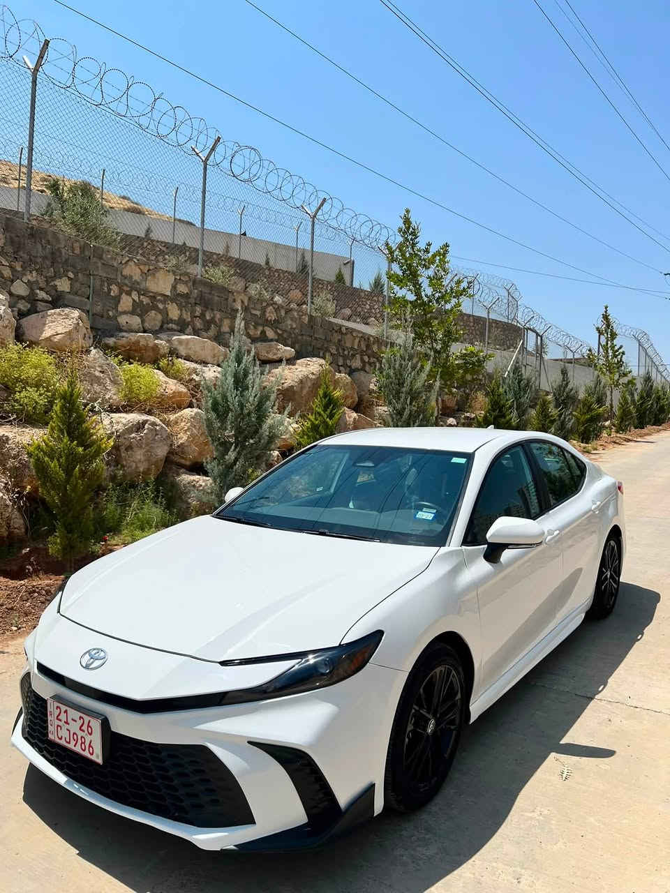 السلام عليكم
Camry SE 2025 Hybrid / كامري

محرك  2500cc بانزين / هايبرد

السيارة للبيع فقط 💯

الضرر : بابين تبديل و صبغ + جاملغ امامي صبغ جهه السايق + جاملغ خلفي شبر صاير صبغ

السيارة ماشيه : 25 الف

إرباكات فقط برده وراجع سيستم

بجم و خلف السيارة كبس كبس 💯

المواصفات
• شاشة كبيرة
• كاميرا خلفية
• حساسات خلفية• 
• رادار امامي
• مانع تصادم
• محدد مسار
• تصحيح مسار
• مثبت سرعه
• مانع انزلاق
• استيرنق متحرك
• تحكم طارة
• نقطة عمياء
• مانع تجاوز
• حساسات مانع تجاوز
• بصمة تشغيل
• دخول ذكي
• شاحن ويرلس
• اضوية اماميه زنون LED
• اضوية خلفية LED
• ليد زنون نهاري
• ويل قياس 18
• نظام ECO + TRIP 
• نظام GPS + خرائط
• نفكيشن
• 3 أنظمة قياده ECO / Normal / Sport 
• اوامر صوتيه
• بلوتوث
• مدخل USB 
كفاله كير مكينه

السعر : 220

مكان السيارة دهوك

***********  كورك / واتساب
