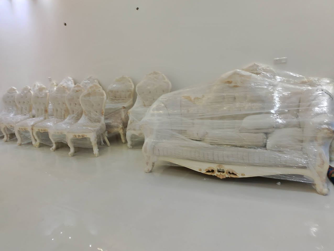 نقليات ابو ابراهيم لنقل الأثاث والبضائع من السليمانية واربيل إلى بغداد وجميع المحافظات الجنوبية او العكس وتحويلات من المنزل الى المنزل ولدينا كادر متخصص لفتح وشد غرف النوم والسبالت وتغليف وتحميل وتفريغ ولدينا نقل اثاث داخل سليمانية للاستفسار اتصل وات ساب او خاص ***********
***********
