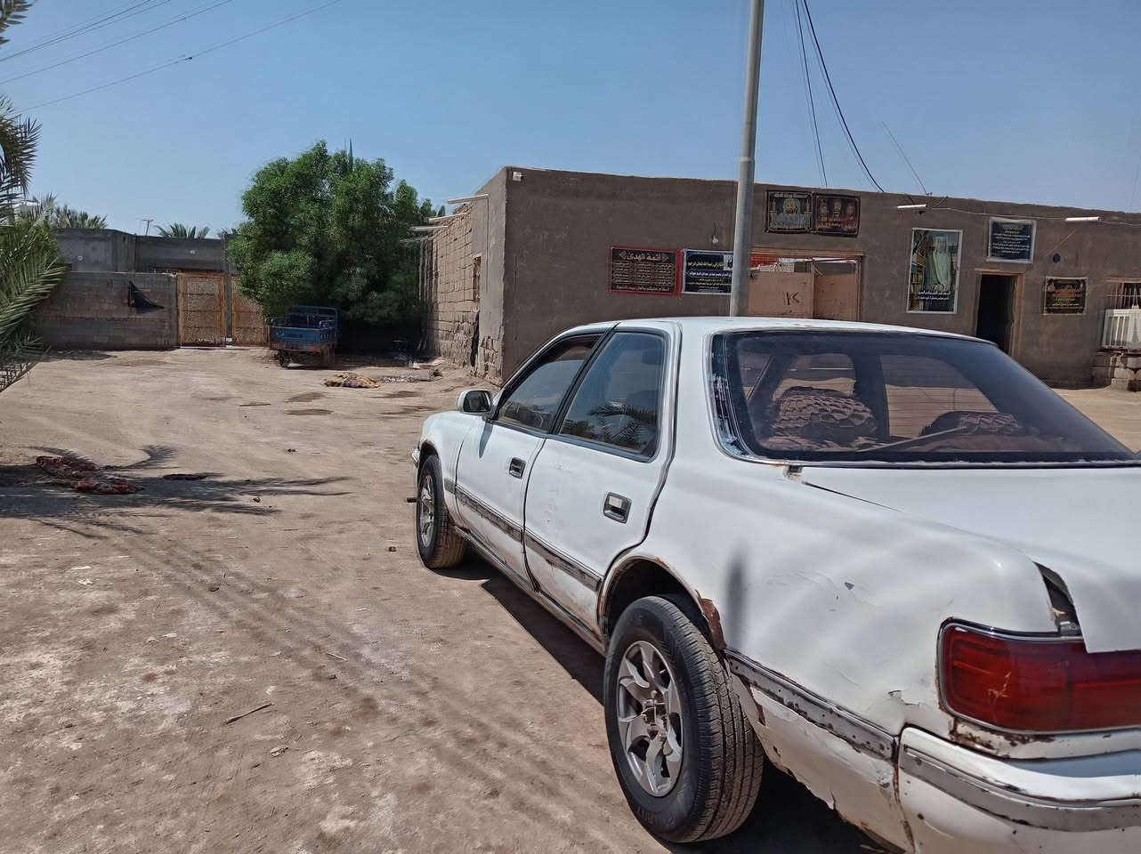 السلام عليكم  سيارة البيع كرسته شطح الموديل 1991رقم كربلاء المقدسة سيارة محرك ونجي مكفوله عوزلها ترتيبات السعر 20 ورقه وبيها مجال العنوان  الناصريه قلعه سكر الرقم ***********  على  ***********
