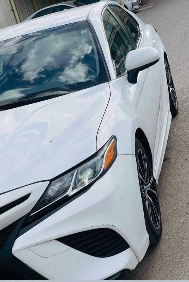للبـيــع نقد فقط
تـويـوتا كامري 2019 فئة SE

وارد امـريكي ماشية 186 Mi
ـــــــــــــــــــــــــــــــــــــــــــــــــ
الــــمــــواصــــفــــات

گير اوتوماتيك شرط

مـحـــــرك 2.5 شرط

تحكم ستيرن جهتين

شاشة وكامرة ورادار

كشنات جلد 

نظام إيــــكـــو ECO
ـــــــــــــــــــــــــــــــــ

رقم اربيل  

الضرر 3 قطع چاملغ امامي وخلفي وباب خلفي
بدون دواخل وبدون ايرباك 

السعـر170$ وبيـها مجال بسيط للــطـيـبـيـــن

عنـوان السيارة #الموصل #الايسر اتصل وتدلل

***********
