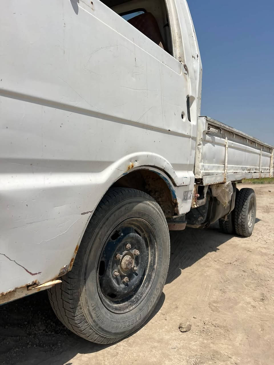 السلام عليكم كيه بنكو موديل 96
بدون مداور متداور اسياره كير محرك اكسن كفاله عامه 

تخم تاير جديد دينمه جديده باتري جديد سلف شادله كارتون 

بيه حصت كاز من اي محطه تفول السياره مكفوله سرقه وعشاير السعر 18وبيه مجال كلش قليل مكان سياره بابل الحمزه الغربي للستفسار اتصل ***********
