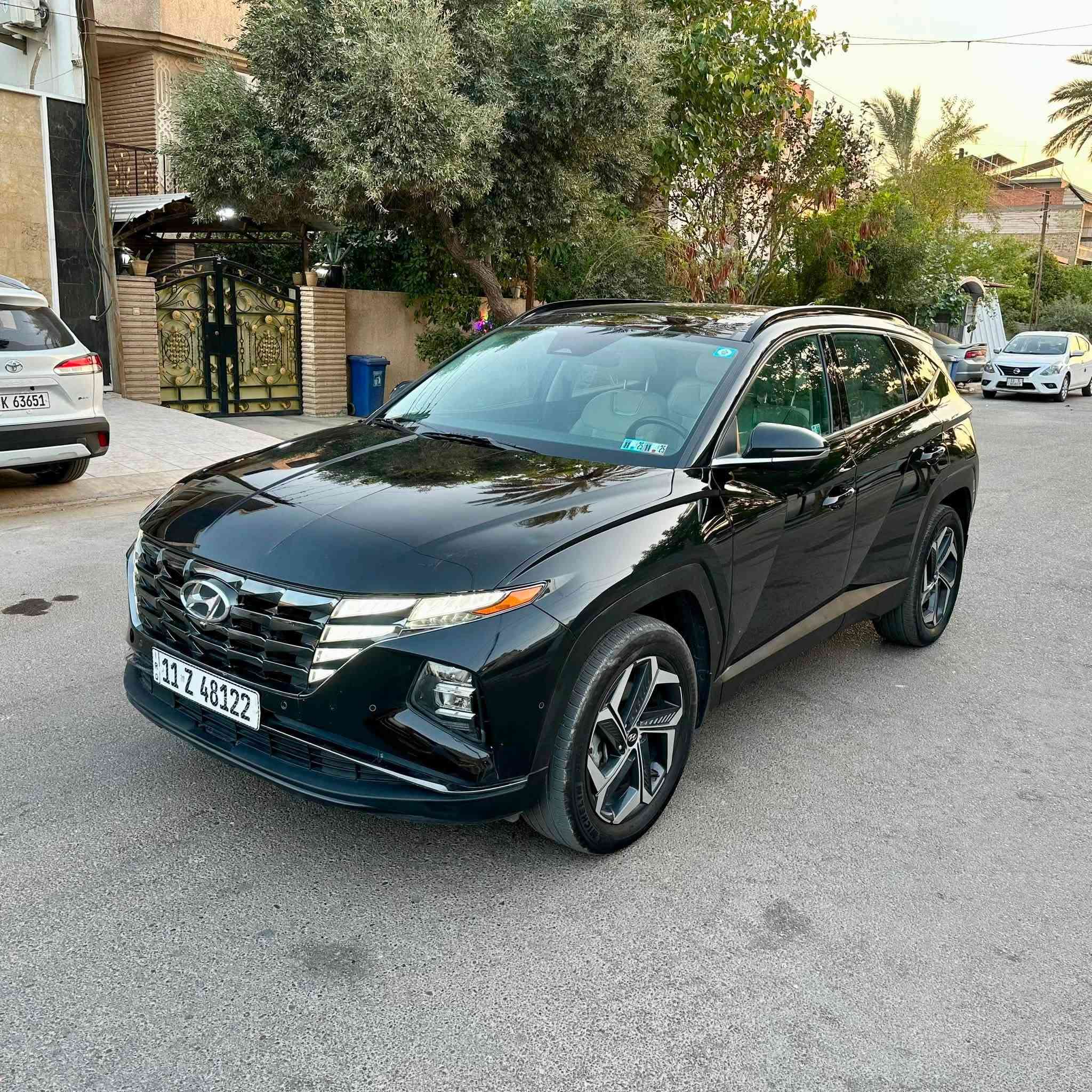 HYUNDAI TUCSON, HYBRID،LIMITED
سنة الصنع :-2024
عداد المسافة:-54000 كم 
حجم المحرك :- 1.6 تيربو هايبر
المواصفات:-
نظام ذكي: تقديم وترجيع السيارة عن طريق الريموت 📱 • سقف: بانوراما 🌌 • رؤية كاملة: كاميرات 360 درجة (محيطية) لرؤية كل الزوايا 🔄 • راحة: مقاعد كهرباء (عدد 2) مع نظام تدفئة وتبريد وخزن كراسي 🛋️ • قيادة متطورة: نظام تحديد المسار، أوتو هولد، وهاند بريك وكير بصمة 🕹️ • تشغيل: بصمة تشغيل + تشغيل عن بعد 🔑 • إضاءة: لايت ليد زينون متطور وحساسات أمامية وخلفية 💡 جنطة كهرباء، مانع انزلاق، ويل كب، وشاشة كبيرة 🖥️ • 
نظام اوتو بريك ،رادارات عدد 4
العنوان :- الكرخ /حي الخضراء
للتواصل:-***********
الاضرار كما في الرابط ادناه⬇️
https://bid.cars/en/lot/0-42353105/2024-Hyundai-Tucson-KM8JECD12RU220445
