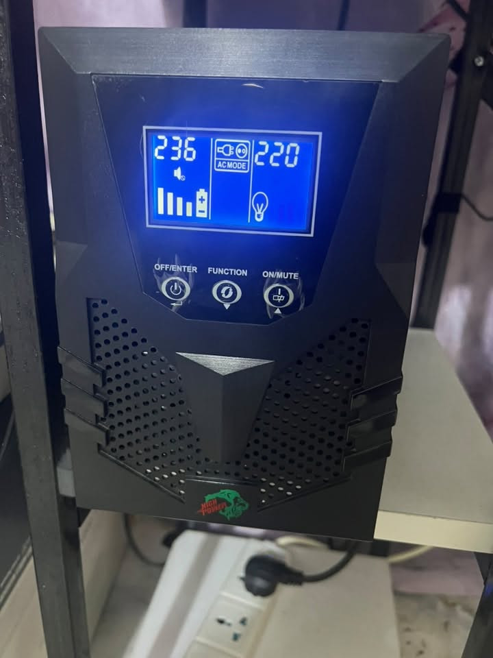 السلام عليكم
Ups اونلاين للبيع 
صاله ٣ اشهر من جبته الجهاز جديد كلش ويطي فولطية ثابتة مثل ما بالصور يفيد الاجهزة الحديثة مثل pc او بلي فايف بطاريته جديدة بعدها 

اخذته ب ٢٢٠ ابيعه ١٥٠ للتواصل واتس اب ***********
