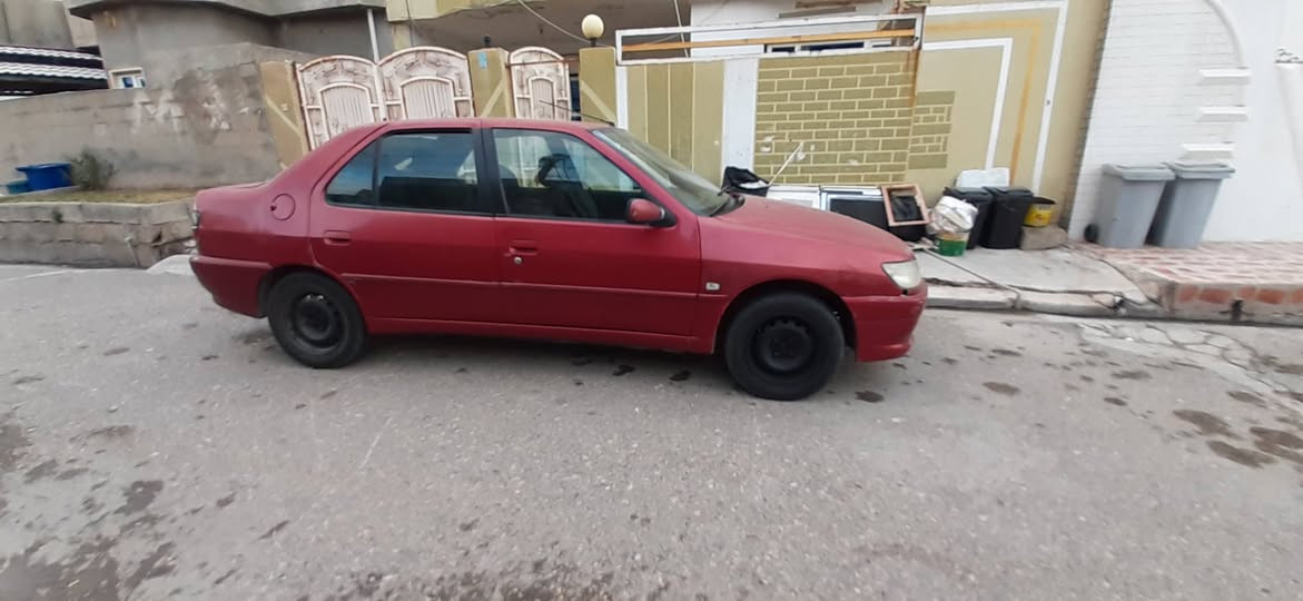 سيار البيع بيجو موديل 2002/306 سيار بدون صباخ سعر 30بي مجل رقم موبيل ***********
