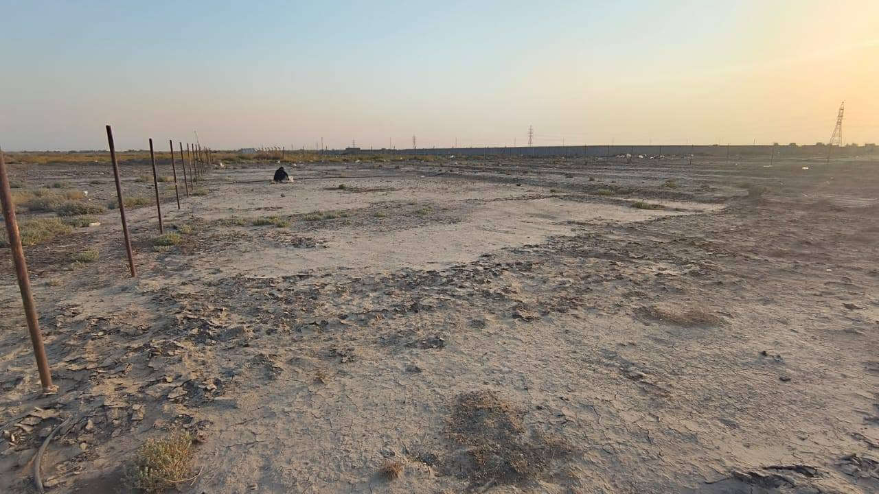 السلام عليكم دونم للبيع المساحه الكليه 2500نزال 64الموقع الخميسات مجمع الزهور السكني يتوفر ماء +كهرباء يبعد عن الشارع الرئيسي 500 مدارس متوفره كافت الخدمات.   ***********
