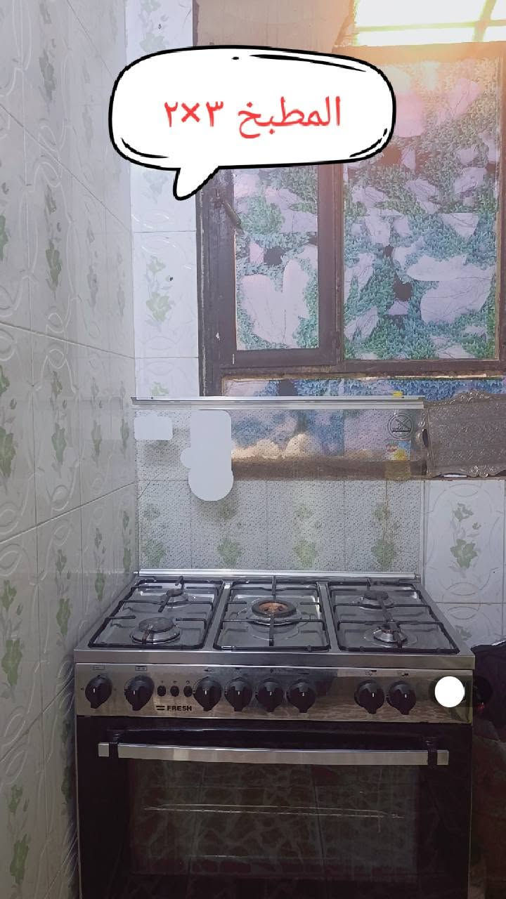بيت للبيع  بمساحة ٥٠ متر
الموقع: شارع أبو طالب - فرع مخبز العائلة التجاري (يبعد عن الشارع الرئيسي ٨٥ متر).
البيت يتكون من طابق واحد:
▪️ غرفة نوم
▪️ صالة
▪️ مطبخ
▪️ حمام + تواليت
▪️ منور
💰 السعر: ٥٥ مليون (إقرار محكمة باسمي).
📞 للاستفسار يرجى الاتصال على الرقم: ***********.

