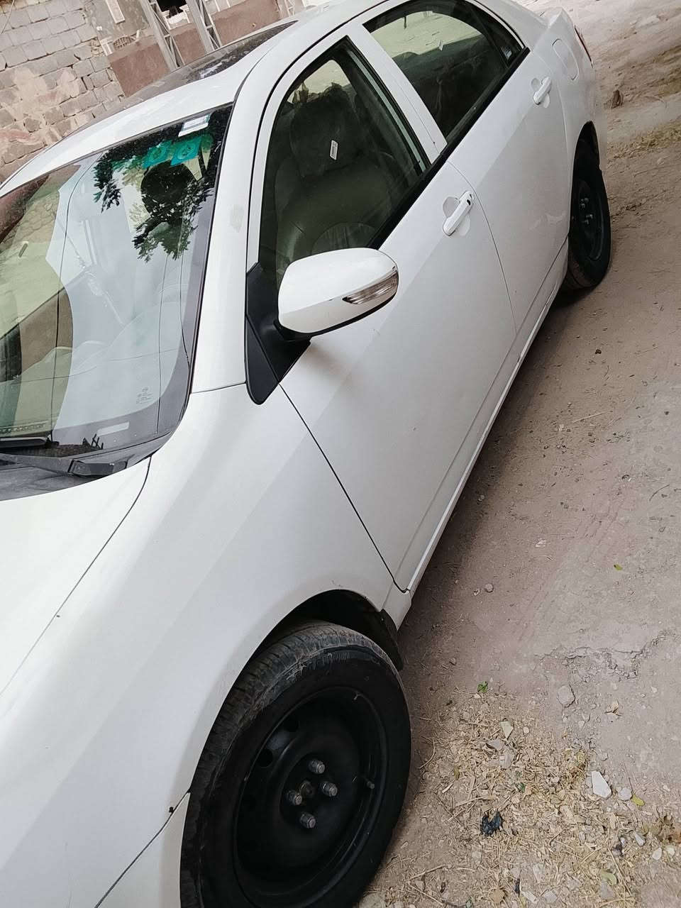 بي واي دي اف ثري • ٢٠١٣ • جير عادي