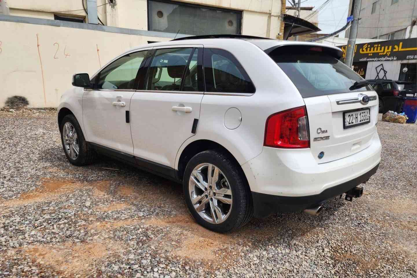 السلام عليكم …. 

للبيع فقط🚫🚫

فورد ايدج موديل 2013
 خليجي نيڤا لمتد NIVA LIMITED
V6 3.5 محرك سته سلندر 
السياره كلين …
مكينه كير صدر امامي خلفي كلو جديد وشرط  … 
تخم تاير جديد…
كشنات جلد كهربائي  …
تبريد قطعتين ومعروف تبريد الفورد بل بروده..
بانوراما قطعتين …
لايت زينون…
رادار امامي
حساس خلفي …
جنطه كهربائي … 
كامره خلفيه …
صندوق كهرباء.. 
تحكمات لمس كما موضح بل صور …
منضومة سستم صوت يتكون من 9 سماعات بلادي من شركه سوني …
كود بل باب مال قفل وفتح شغال …
تشغيل عن بعد …
اضاءة 7 الوان…
داخل لونين وصاجات بل دشبول والابواب…
وبعد بيها كثير مواصفات….

السياره موجود بأربيل وباسمي السنويه الى سنه 2026 يلا تنتهي رقم جديد اوربي …
 
السعر 138 وبيها مجال …
للتواصل *********** 
واتس اب موجود نفس الرقم … أربيل, العراق
