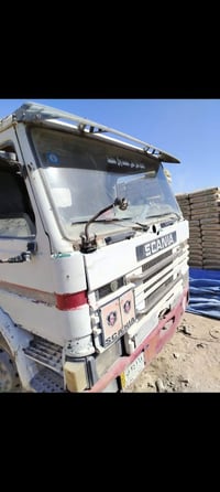 سكانيا • موديل ١٩٨٢ • شاصي مكفول