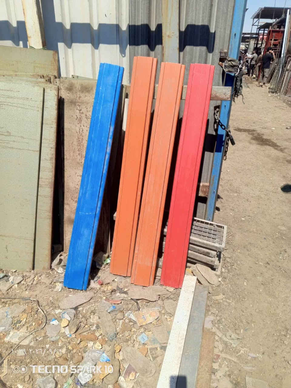 #متاح قطع بلاستك يصلح غطاء وغطاء التيل لظمان صحتك الألوان كدامك العنوان بغداد سوق الفلاح للاتصال ***********
