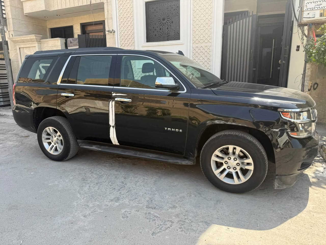 تاهو 2019 LS مطور
1- رقم بغداد 

2- بدون ايرباك  ٣ قطع صبغ 

3- داخل وخارج جداً نضيف 

4- ماشيه ٩٠ الف 

5- كشنات اماميه كهرباء 

6- شاشه قاصه 

7- تحكم بدوسه البانزين 

سعر320ورقه
 
 مكان السياره بغداد السيديه 
 *********** اتصال 
*********** وتساب
