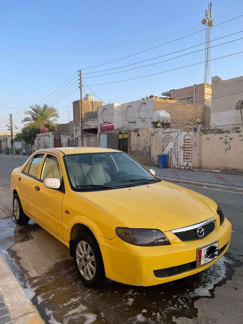 سلام عليكم مازده ياباني موديل ٢٠٠٤ كير عادي مكينه وكير جدد حداديه ٥٠٪؜ سنويه نافذه  مداور ثاني يوم صبغتها جديده  السعر٢٣ وبيها مجال بسيط مكان السياره الديوانيه قضاء الحمزه   ‭***********‬
