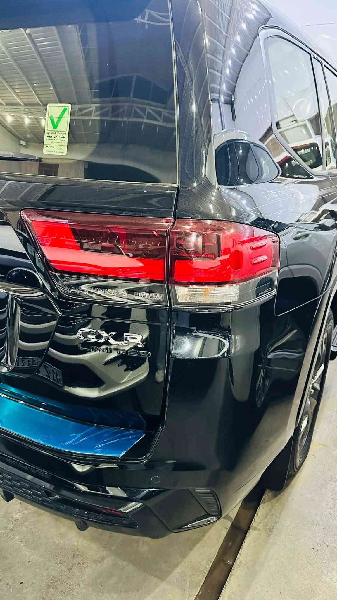 لاندكروز بلاك ادشن • ٢٠٢٤ • رقم بغداد