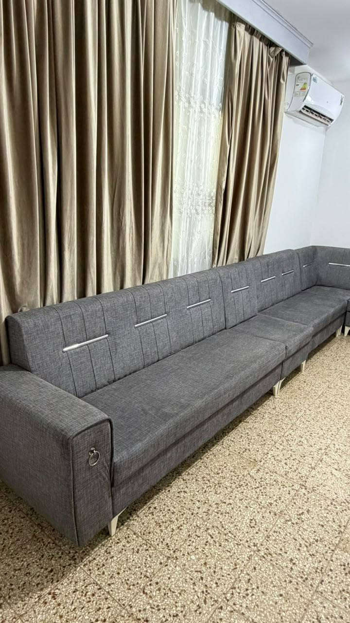 السلام عليكم للبيع تخم 20معقد جديد ونضيف بسعر 650وبي مجال 
ونص غرفه نوم صاج حطاطه أيضاً 
 نضيفه وسعرها350الف  وبيها مجال  
للاتصال ***********

