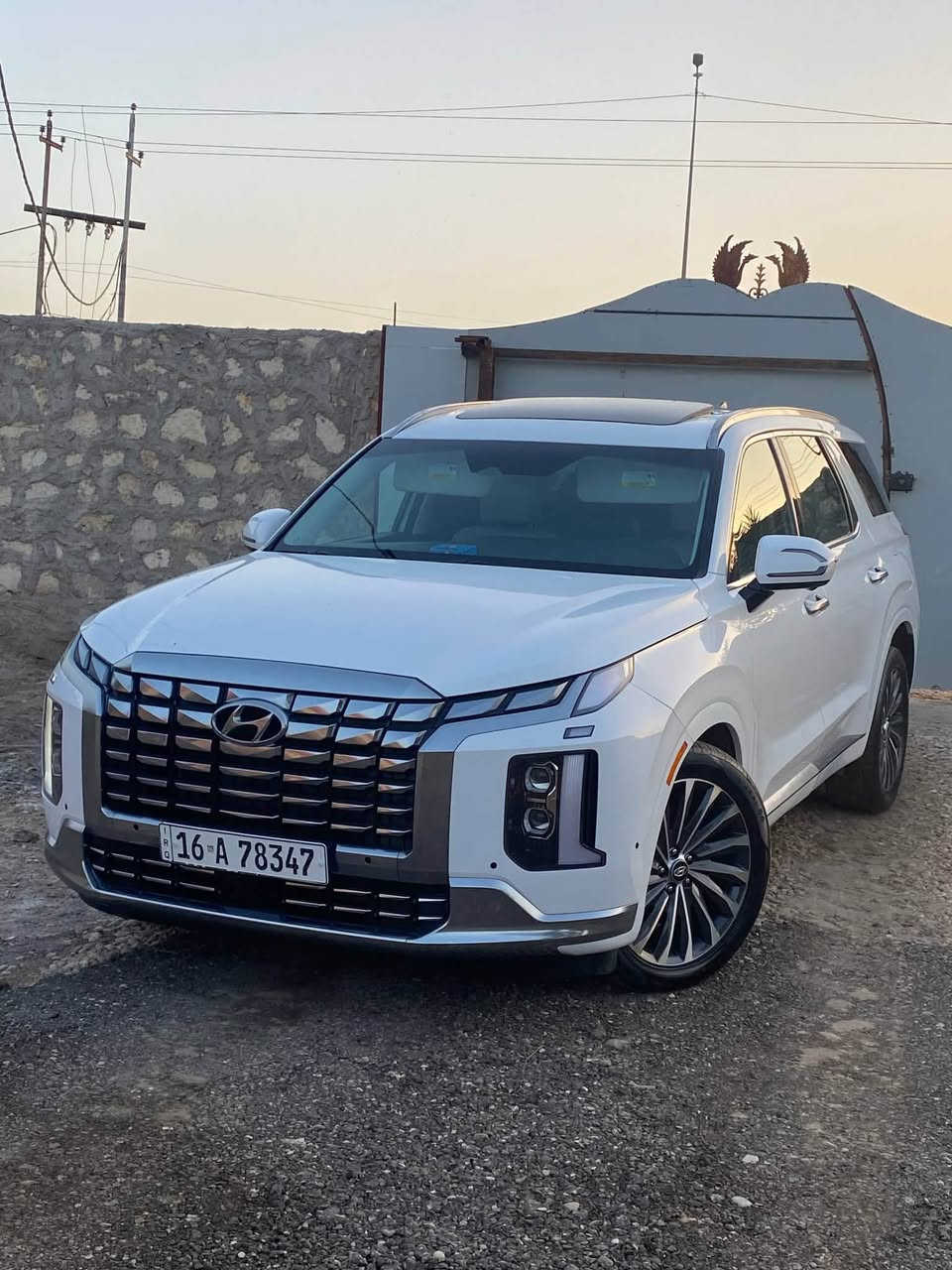 هونداي بلسايد
موديل 2024 اعلى فئه(كالكرافي)

فول 1/1 اعلى فئة
1 - اللون / ابيض صدفي 
2 - العداد 26الف mi
3 -  رقم قادسيه شهداء 
4-  شاشة عرض(داتا شو)
5- المحرك   v6    3.8 <
6- بصمة تشغيل + بصمة ابواب
 +تشغيل عن بعد نظام 
تقديم وترجيع  على بصمه 
8-  فتحة سقف عدد ٢
9- سماعات هارمن گاردن 16 سماعة
10- رادار امامي  + خلفي+رادار جانبي  
11- حساسات امامي + خلفي 
12-  كامرات عدد 6  360 درجة 
13- كشنات امامي خزن ميموري +مساج 
14-  كشنات كهربائي تدفئة وتبريد
15- كشنات جلد ملكي 7 راكب قلاب كهربائي 
16- جميع الكشنات تدفئة تبريد
17- بردات جانبية
18- تبريد مركزي امامي + خلفي منفصل التحكم
19-تحكم ستيرن + شفتات
20- تدفئة ستيرن 
21- مرايا هيتر + تعتيم 
22- صندوق كهربائي شفط
23 - وضعيات قيادة  (٥)
24- ويل كب حجم  ٢٠ 
25- اوتو هولد + نقطة عمياء 
26- سايد بريك بصمة + مثبت سرعة
27- شحن لاسلكي 
28 - إشارات بالمرايا  + إشارات جانبيه
29 - اوتو هولد
30 - تحديد مسار
31 -شاشة ديجتال كبيرة
32 -تشغيل عن بعد 
33 - استيرن رجاج
35 - نظام مانع انزلاق 
36 - نظام نزول منحدرات 
37 -كشنات Vip منفصل ملكي
الحادث مصبوغه حزام ما عدا الجنطه

السعر 290
مكاني الديوانية مركز 
الرقم ***********
