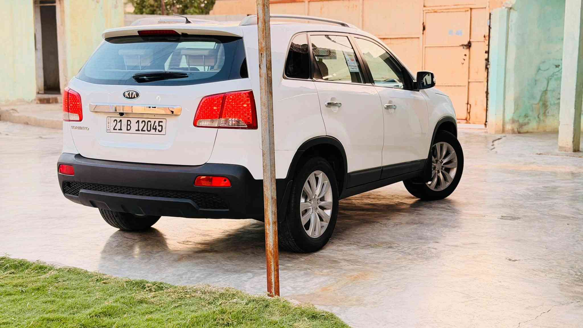 سورنتو ٢٠١٢ • ٧ راكب • محرك ٢٤٠٠