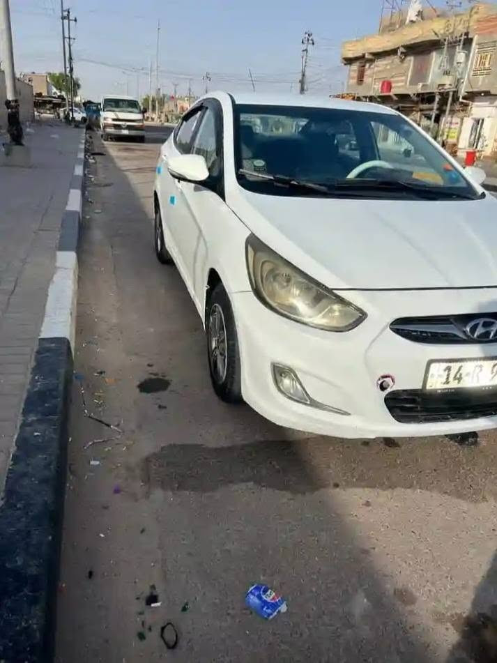 اكسنت 2013  خليجي 
مكينة 1600 دبل قطره المرغوب مكفول من تنقيص وتبخير 
السياره فول مواصفات ونضيفة كلش  
بيها صبغ بالداير مابيهة ضربة
للأستفسار / *********** اتصال فقط 
السياره جاهزه ونضيفه من جميع النواحي 
السعر / ٧٦ وبيها مجال بسيط
العنوان / البصرة الزبير الزبير, البصرة
