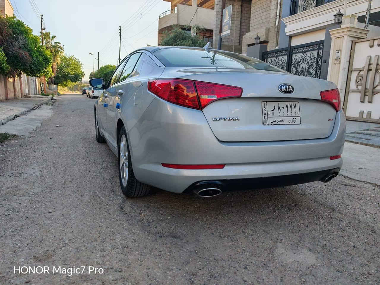 ✨ وصلت حديثاً إلى مكتب رهف 
خلينا نقدم لكم عرضنا المميز لهذا اليوم! 🚘💨
📋 تفاصيل السيارة:
🔹 السيار 🚗اوبتما
🔹 الموديل: 2013
🔹 الوارد: امريكي
🔹 ناقل ⚙️شرط
🔹 المحرك:   2400. GDl                                🛠✅ عداد المسافه 117 سيارا مال بيت نضافه فول 
🔹 الرقم: نينوه شرط تحويل 
🔹 الضرر ( امريكه جاملغ اليسار سكن  فقط وبيها  كم شضيا صغار مصلحا ومقلمه 
💸 السعر.   120 وبيها مجال  
📍 موقعنا:
الموصل - حي الزنجلي - قرب مول دريم 📍🏢
⏰ أوقات العمل:
من الساعة 09:00 صباحاً وحتى 10:00 مساءً 🕘🌙
📞 للتواصل والاستفسار:
يسعدنا استقبال اتصالاتكم المباشرة خلال ساعات العمل:
📲 ***********
📲 ***********
🌟 مكتب رهف.. اختياركم الأمثل لسيارة العمر! 🌟

نص مكتوب في الصور:
- HONOR Magic7 Pro