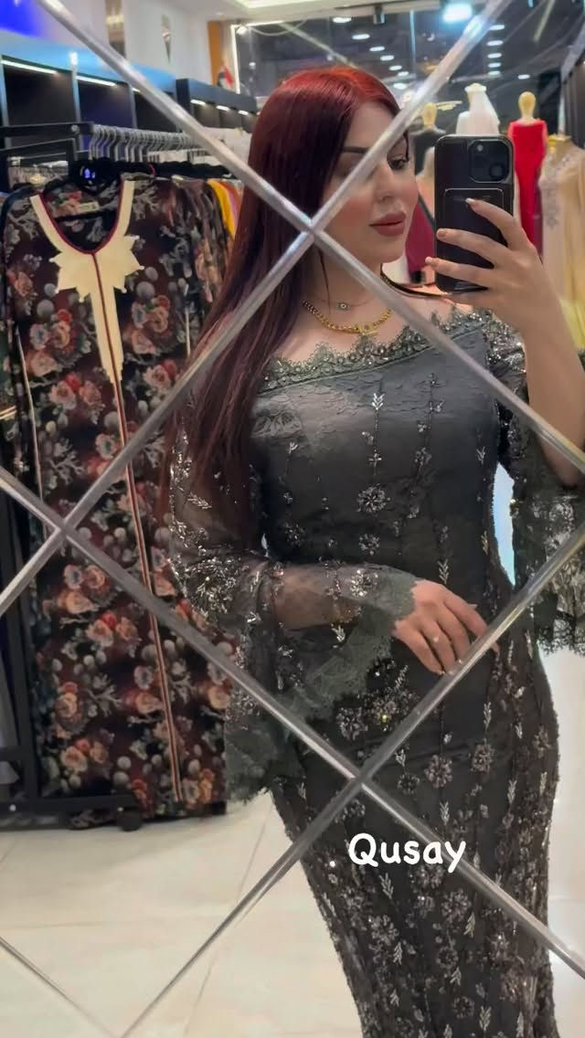 ملابس • قصي