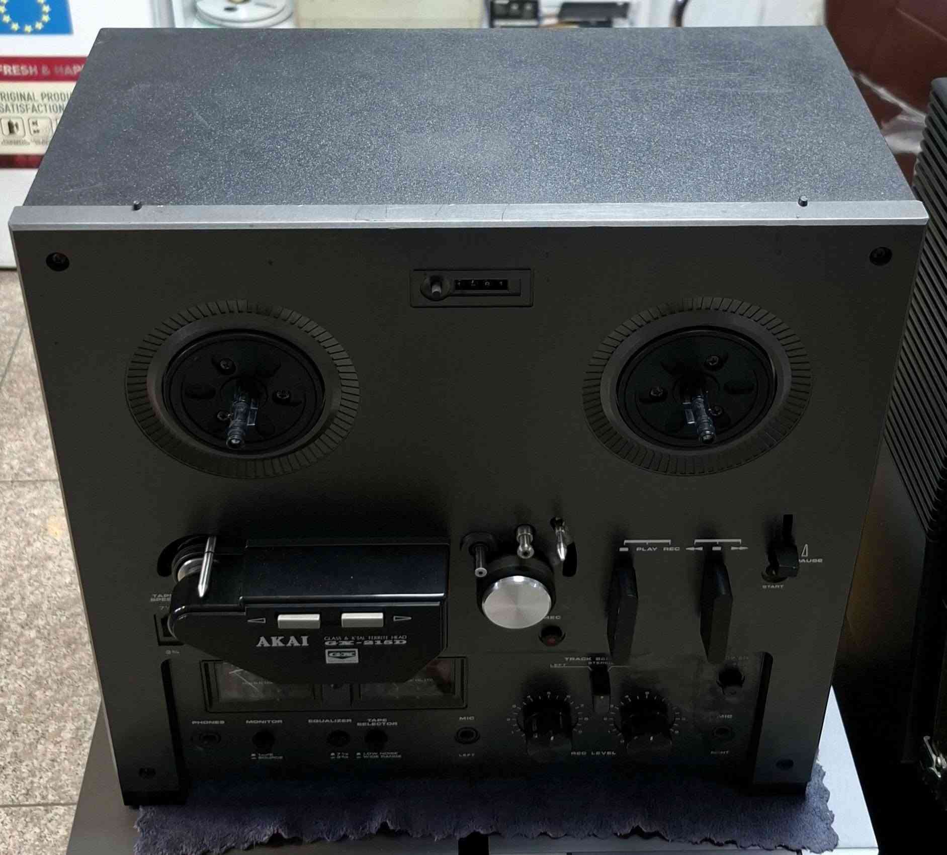AKAI GX 215 D
تیب بكرة اكای 215 جی اکس
انج 7
سرعة 2 
تراك 4 
قلاب اوتوریفیس 
نظیف و شغال 
مركز اربیل للصوتیات  عنوان اربیل سوق منارة
واتس اب / ***********
