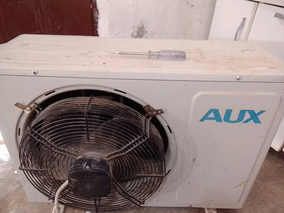 للبيع سبلت واحد طن شغال غاز جديد
داخليه بيكو نضيفه 
نقص بواري وريمونت فقط 
*********** قيم بحض واخذه
