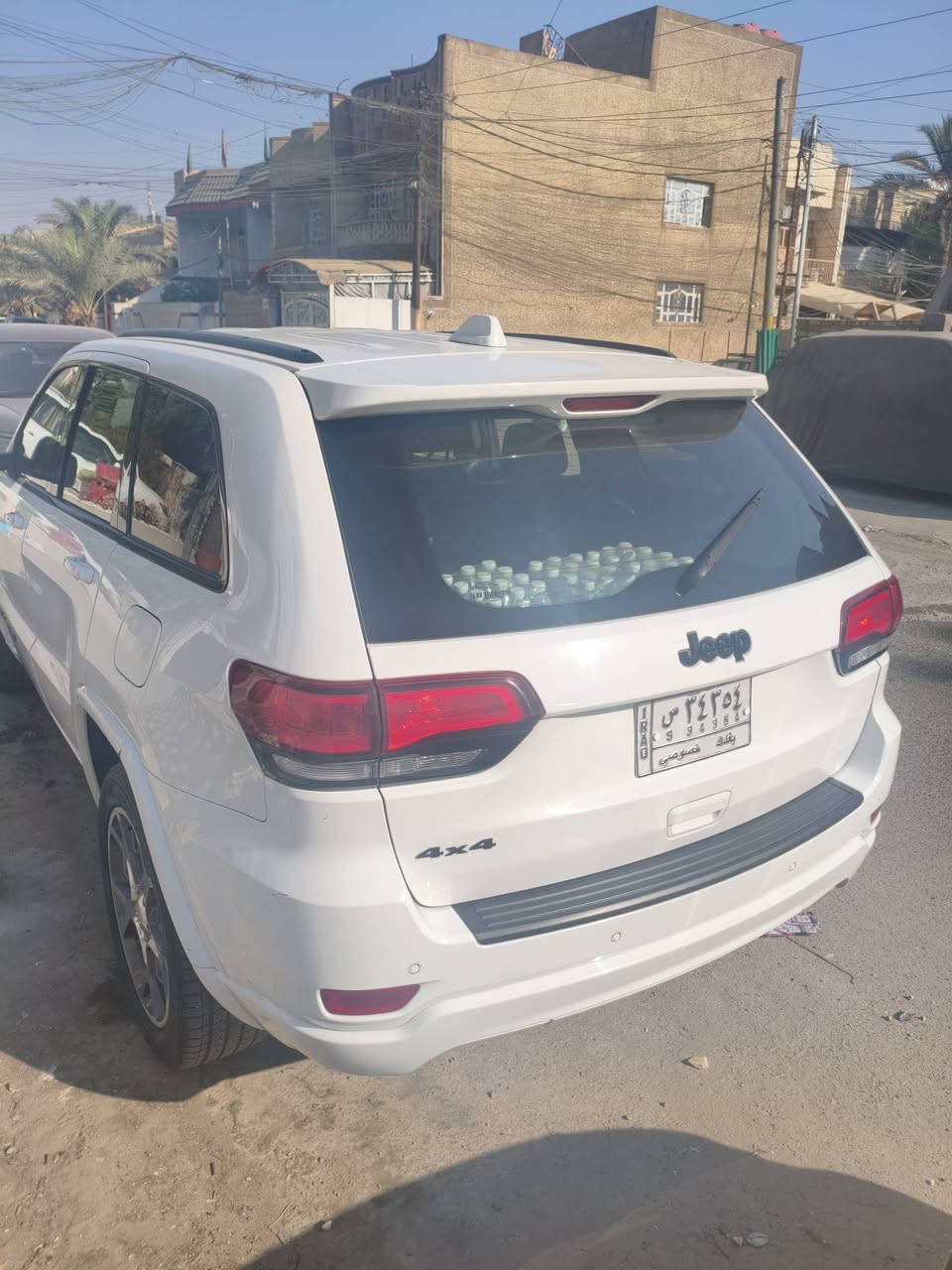 السلام عليكم
جيب شيروكي ٢٠٢١ وارد امريكي ماشية ١٧ الف فقط نضافة ١٠٠٪ تقريرها غرك بدون حادث باسمي فتحة ب القمارة دفع رباعي سبورت رياضي السعر ٢٧٥ ورقة العنوان بغداد الطالبية 
***********/***********
