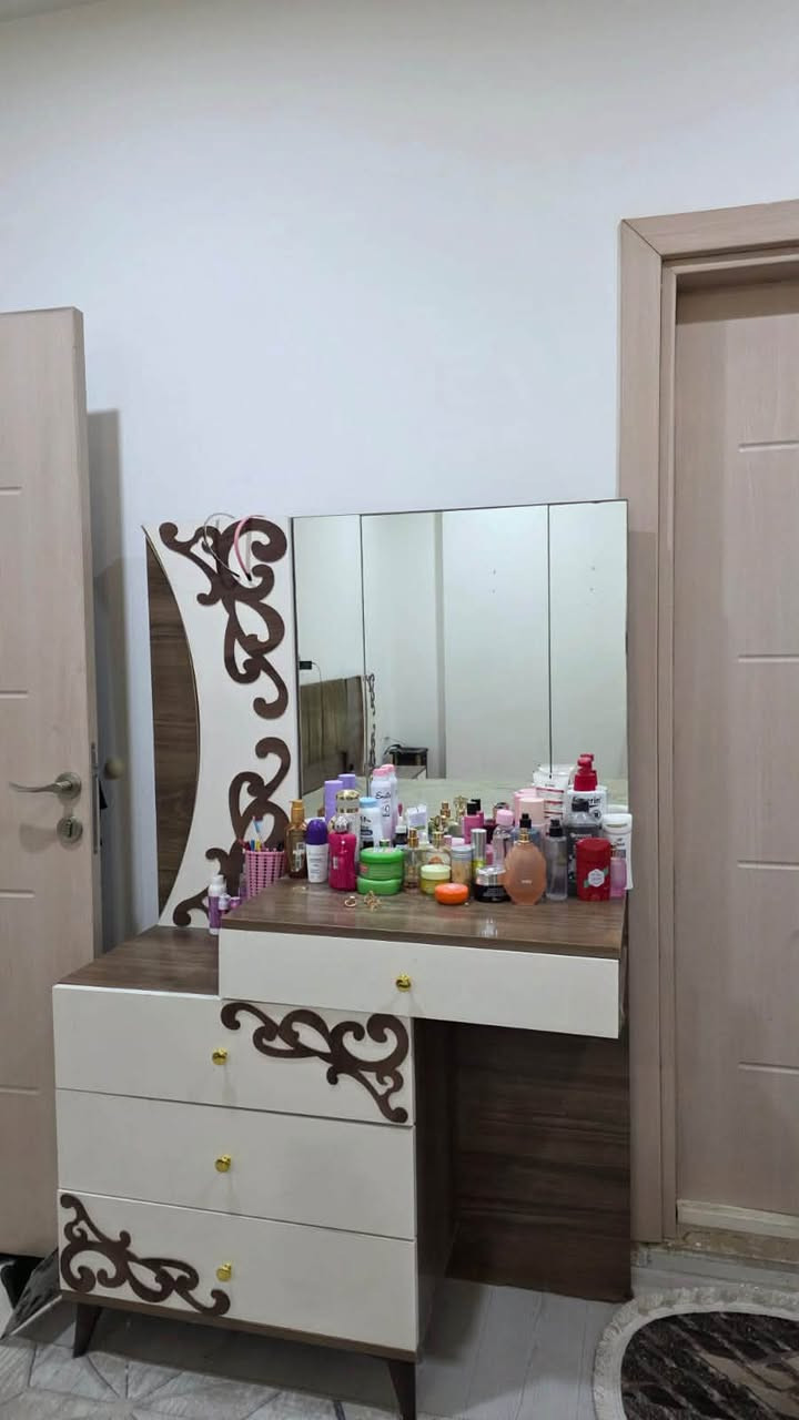 غرفة 6 قطع
ب375 الف
***********
