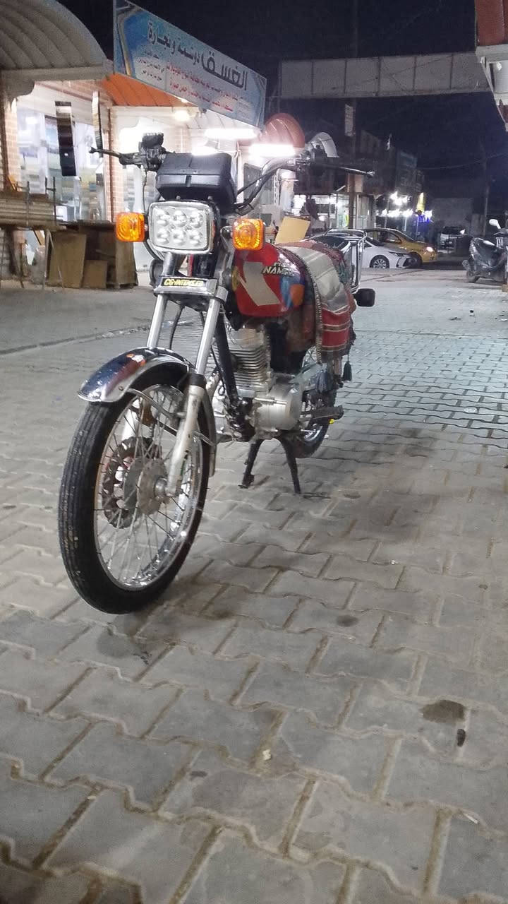 جوه سوك ربع كير موديل 25 بسعر خيالي 650قفل برغي مامفتوح منه متوازي وريد بيع الي يريده يرسلني ويخابرني سكنر هاذه رقمي مكاني نجف براكيه ***********
