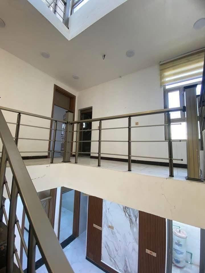 دار إلى الايجار المساحة 100 متر يتكون من 3 غرف نوم + صاله + استقبال + مطبخ + صحيات 🏠 العنوان بغداد الدوره مدخل البوعيثه مجمع السلطان الأول قرب المدارس السعر 💵 (550) قفل الاستفسار 📲 ( *********** )
